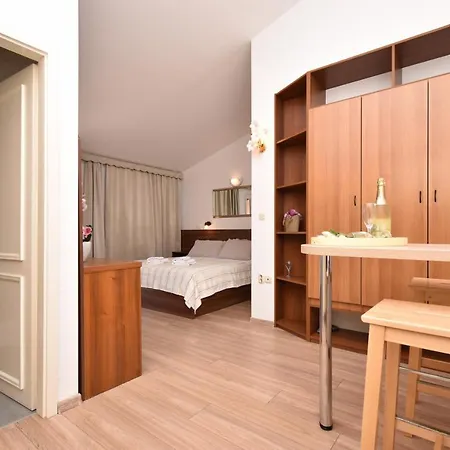 Rosa Guest house
