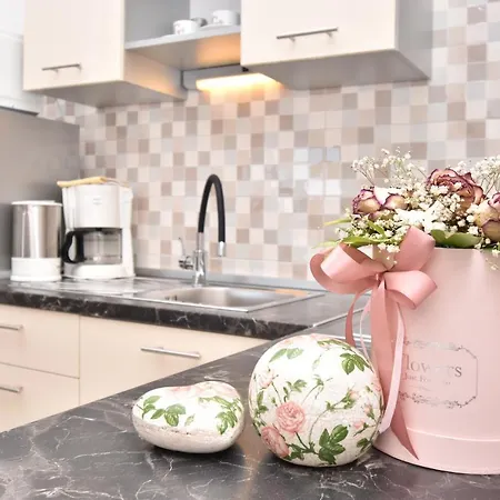 Rosa Guest house Brodarica (Sibenik-Knin)