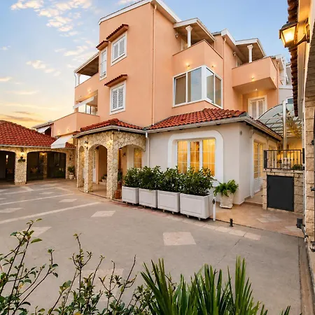 Guest house Rosa Brodarica (Sibenik-Knin)
