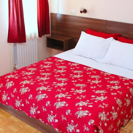 罗莎别墅旅馆 布罗达里卡